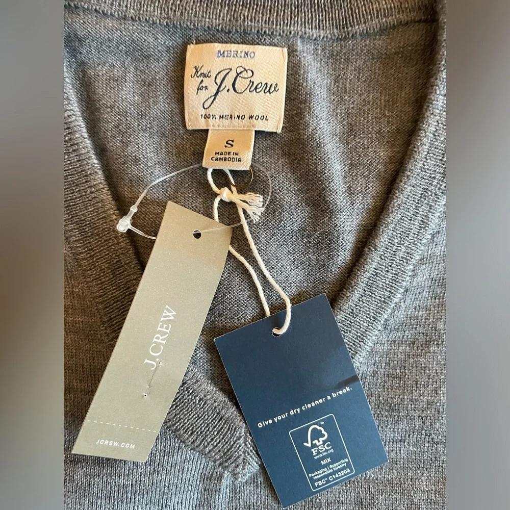 J. Crew Merino wool V-neck sweater in Heather Metal‎ Size S NWT $118 AD337